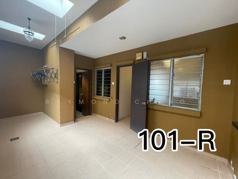 2-storey Terraced House for Sale in Bandar Botanic (Klang) - Raymond Cheng - Interior - PropertyGuru.com.my