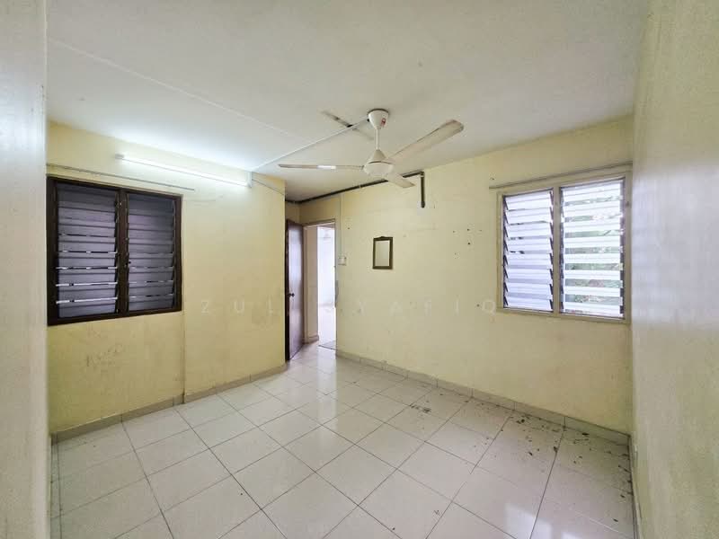 Flat for Sale at Kelumpuk Camar - Zul Syafiq - Interior - PropertyGuru.com.my