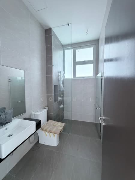 Semi-Detached House for Sale in Taman Ponderosa (Johor Bahru) - Kok Hui - Bathroom - PropertyGuru.com.my