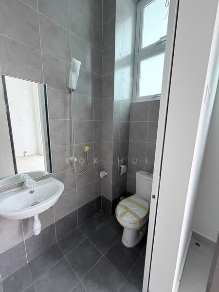 Semi-Detached House for Sale in Taman Ponderosa (Johor Bahru) - Kok Hui - Bathroom - PropertyGuru.com.my