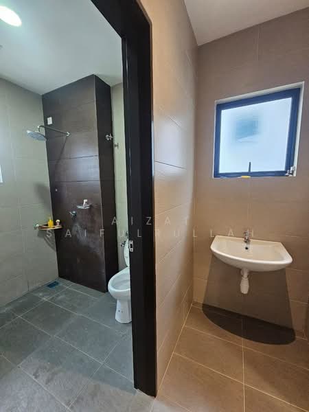 Rumah Kluster untuk Dijual di Kajang (Selangor) - Aizat Saifulrullah - Bathroom - PropertyGuru.com.my