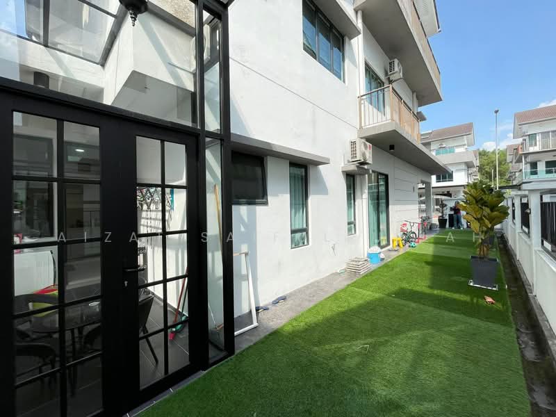 Rumah Kluster untuk Dijual di Kajang (Selangor) - Aizat Saifulrullah - Exterior - PropertyGuru.com.my