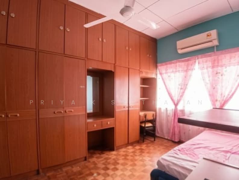 2-storey Terraced House for Sale in Kelana Jaya (Petaling Jaya) - Priya K Sritharan - Bedroom - PropertyGuru.com.my