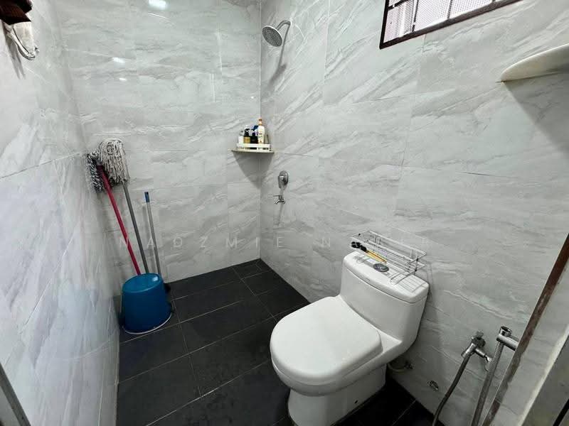 2-storey Terraced House for Sale in Bangi (Selangor) - Nadzmie Nasir - Bathroom - PropertyGuru.com.my