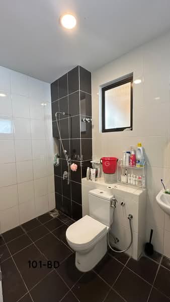 Semi-Detached House for Sale in Setia Utama (Setia Alam) - Raymond Cheng - Bathroom - PropertyGuru.com.my