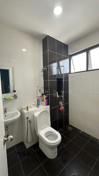 Semi-Detached House for Sale in Setia Utama (Setia Alam) - Raymond Cheng - Bathroom - PropertyGuru.com.my
