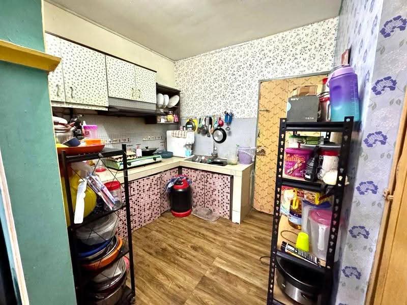 2-storey Terraced House for Sale in Taman Tasik Semenyih (Semenyih) - Nadzmie Nasir - Kitchen - PropertyGuru.com.my