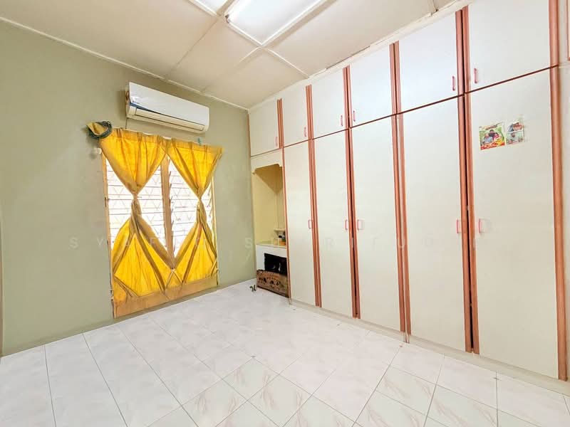 1-storey Terraced House for Sale in Seksyen 24 (Shah Alam) - Syafiq Sharifudin - PropertyGuru.com.my