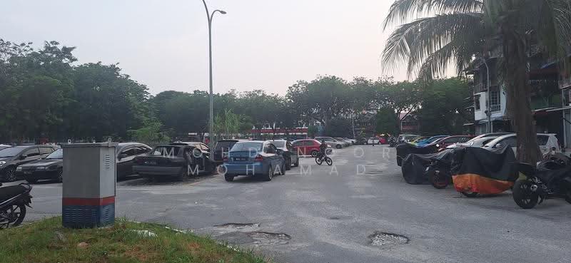 Flat for Sale at Flat Pkns Shah Alam Seksyen 18 - Mohd Noor Mohamad - PropertyGuru.com.my