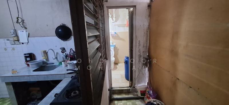Flat for Sale at Flat Pkns Shah Alam Seksyen 18 - Mohd Noor Mohamad - PropertyGuru.com.my