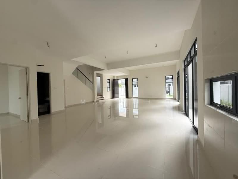 Rumah Berkembar untuk Dijual di Taman Sutera Utama (Skudai) - Max Loh - Living Room - PropertyGuru.com.my