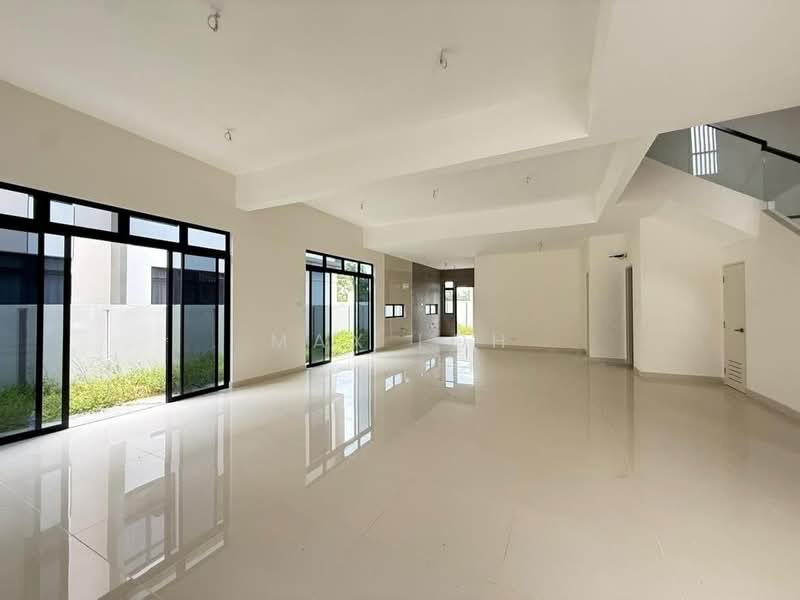 Rumah Berkembar untuk Dijual di Taman Sutera Utama (Skudai) - Max Loh - Living Room - PropertyGuru.com.my