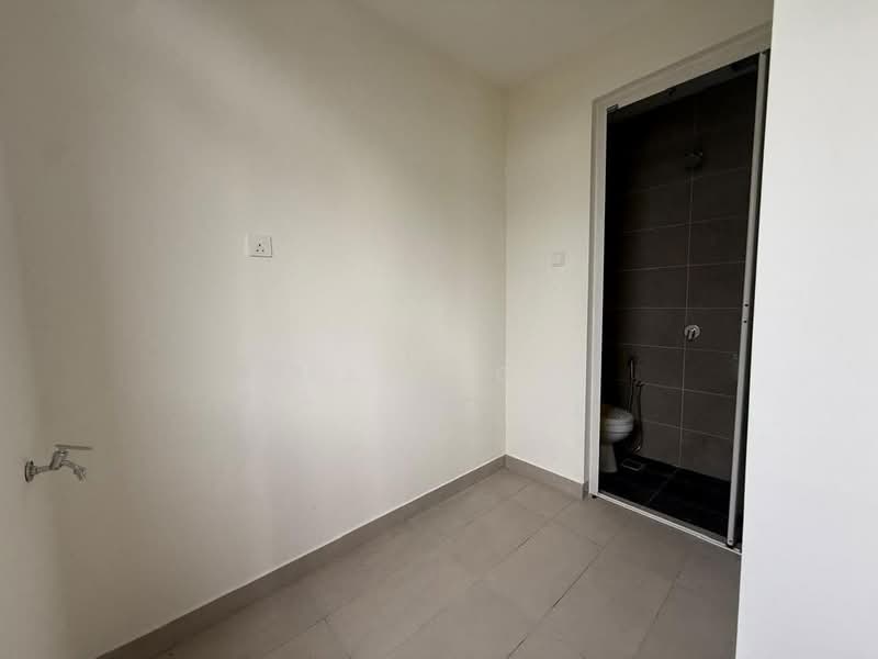 Rumah Berkembar untuk Dijual di Taman Sutera Utama (Skudai) - Max Loh - Bathroom - PropertyGuru.com.my