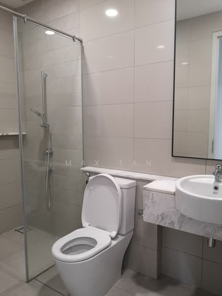 Servis Apartment untuk Disewa di Cyperus @ Tropicana Gardens - Max Tan - Bathroom - PropertyGuru.com.my