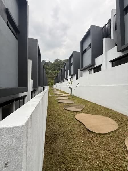 Rumah Teres untuk Dijual di Gombak (Selangor) - Alex Ang - PropertyGuru.com.my