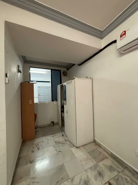 Rumah Teres 2 Tingkat untuk Dijual di Taman Desa Cemerlang (Ulu Tiram) - Serene Teh - PropertyGuru.com.my
