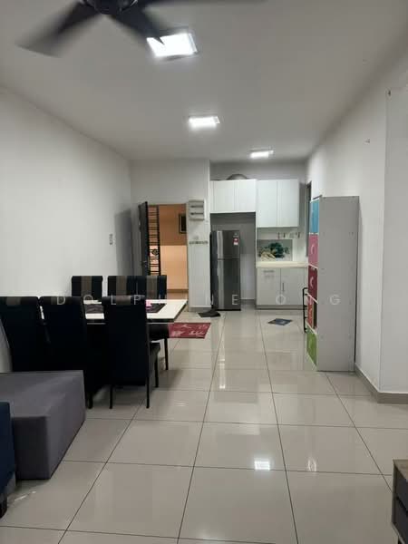 Service Residence for Sale at D'Tasek Residences (Tasek Impian) - Dolphine Ong - Dining Room - PropertyGuru.com.my