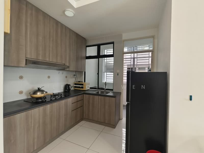 Servis Apartment untuk Dijual di The Platino Serviced Apartment - Lee Qiu Wen - Kitchen - PropertyGuru.com.my