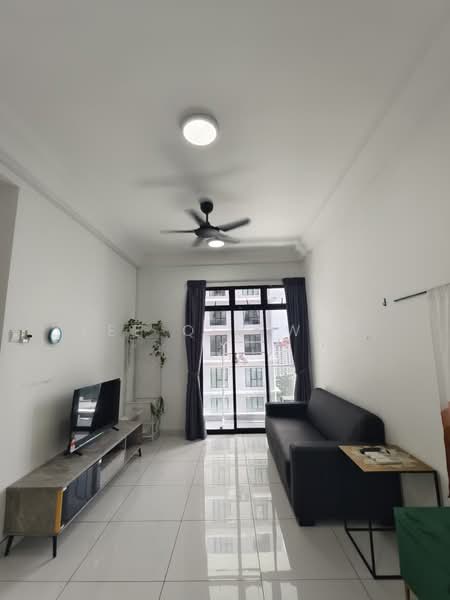 Servis Apartment untuk Dijual di The Platino Serviced Apartment - Lee Qiu Wen - Living Room - PropertyGuru.com.my