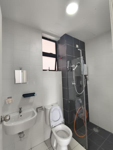 Servis Apartment untuk Dijual di The Platino Serviced Apartment - Lee Qiu Wen - Bathroom - PropertyGuru.com.my