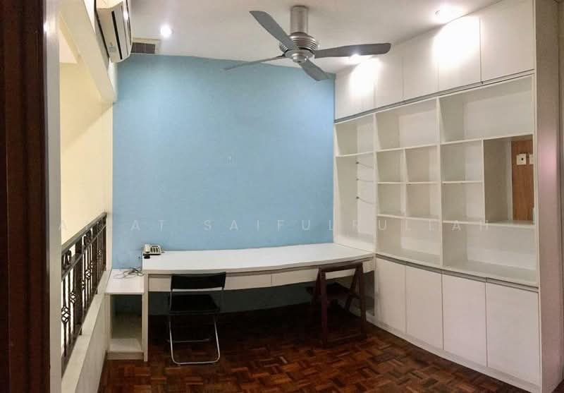 Terraced House for Sale in Putra Heights (Subang Jaya) - Aizat Saifulrullah - Study - PropertyGuru.com.my