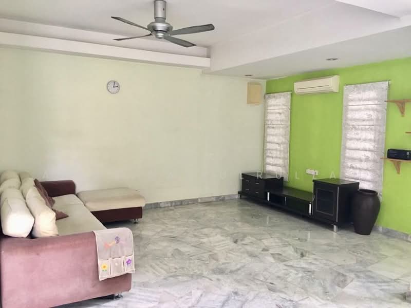 Terraced House for Sale in Putra Heights (Subang Jaya) - Aizat Saifulrullah - Living Room - PropertyGuru.com.my