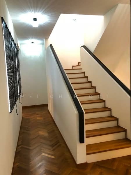 Rumah Teres 3 Tingkat untuk Dijual di Tanjung Tokong (Penang) - Wei Chin Ooi - Staircase - PropertyGuru.com.my