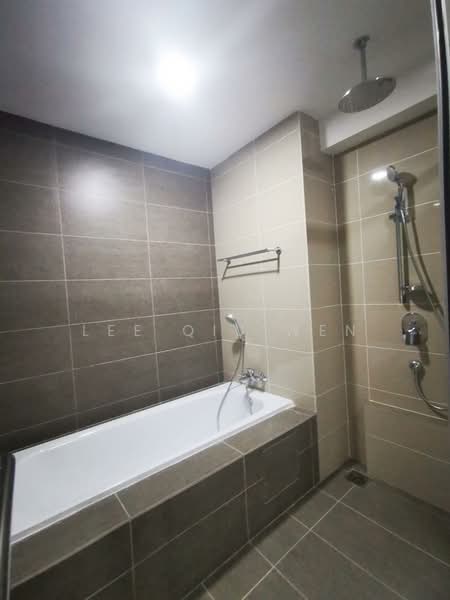 Condominium for Sale at Iskandar Residences - Lee Qiu Wen - Bathroom - PropertyGuru.com.my