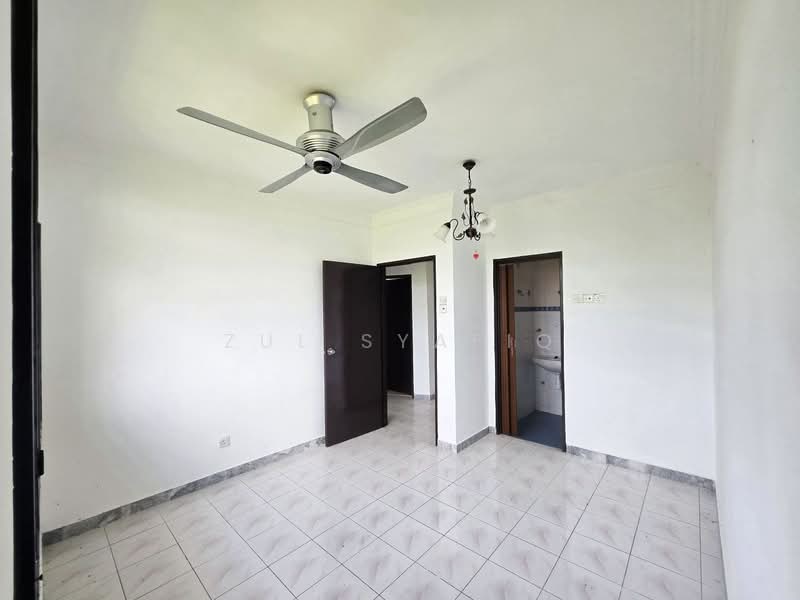 Apartment for Sale at Pangsapuri Sri Baiduri - Zul Syafiq - Interior - PropertyGuru.com.my