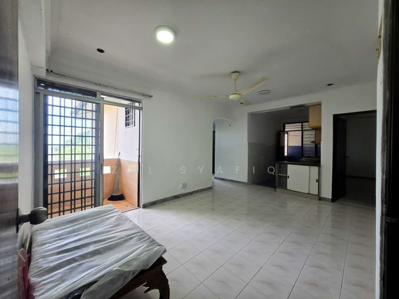 Apartment for Sale at Pangsapuri Sri Baiduri - Zul Syafiq - Living Room - PropertyGuru.com.my