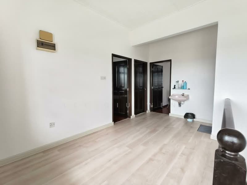 Semi-Detached House for Sale in Taman Johor Jaya (Johor Bahru) - Lee Qiu Wen - Interior - PropertyGuru.com.my
