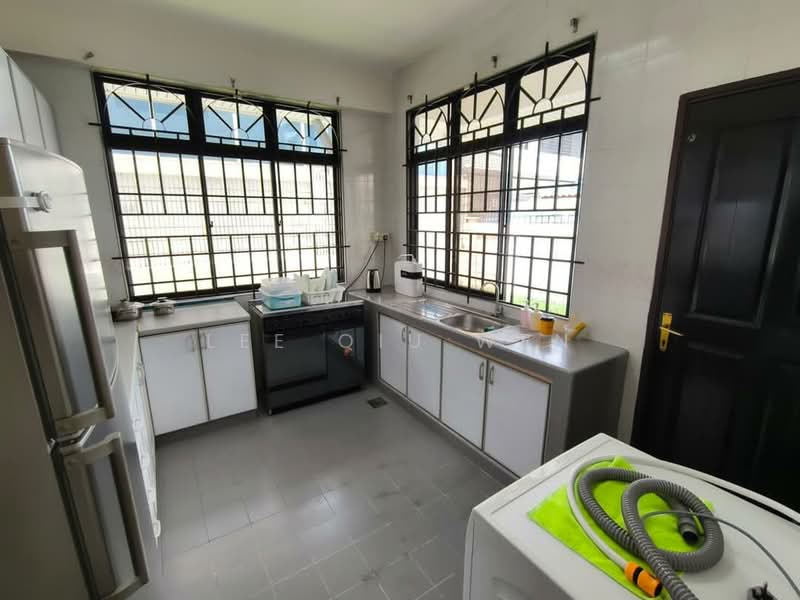 Semi-Detached House for Sale in Taman Johor Jaya (Johor Bahru) - Lee Qiu Wen - Kitchen - PropertyGuru.com.my