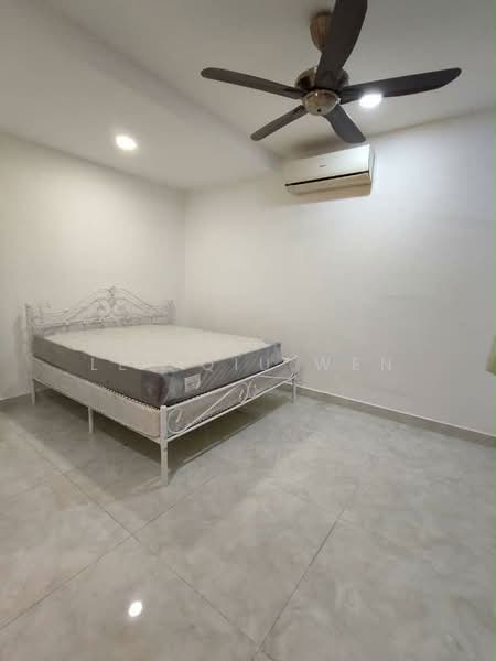 Semi-Detached House for Rent in Taman Pelangi (Johor Bahru) - Lee Qiu Wen - Bedroom - PropertyGuru.com.my