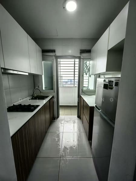 Service Residence for Sale at Seasons Amara Larkin - Dolphine Ong - Kitchen - PropertyGuru.com.my