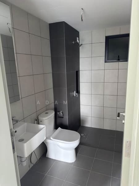 Service Residence for Sale at D'Vervain - Adam Lee - Bathroom - PropertyGuru.com.my
