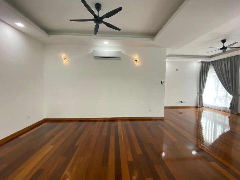 Bungalow for Rent in Ukay Bistari (Ulu Kelang) - Mu'izz Halim - Living Room - PropertyGuru.com.my