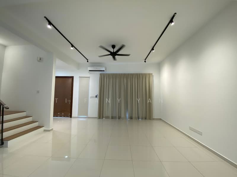 Rumah Teres 2 Tingkat untuk Disewa di Bandar Gamuda Gardens (Rawang) - Tiffany Yang - Ruang Tamu - PropertyGuru.com.my