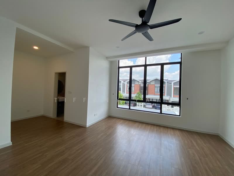 Rumah Teres 2 Tingkat untuk Disewa di Bandar Gamuda Gardens (Rawang) - Tiffany Yang - Bedroom - PropertyGuru.com.my