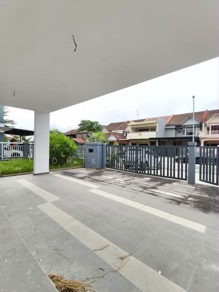 Semi-Detached House for Sale in Taman Mutiara Rini (Skudai) - Loh Kok Hui - Exterior - PropertyGuru.com.my