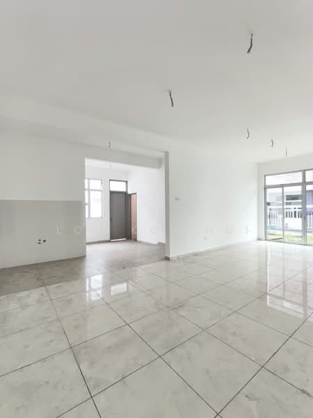 Semi-Detached House for Sale in Taman Mutiara Rini (Skudai) - Loh Kok Hui - Interior - PropertyGuru.com.my