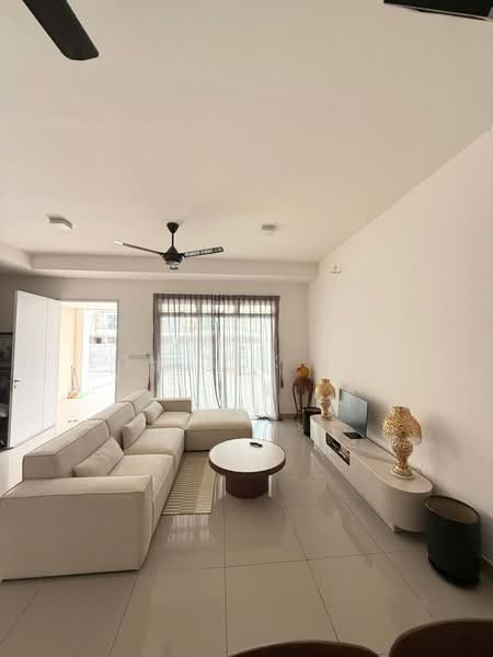 Rumah Teres 2 Tingkat untuk Dijual di Iskandar Puteri (Nusajaya) (Johor) - Loh Kok Hui - Living Room - PropertyGuru.com.my