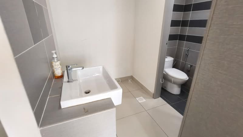 Service Residence for Rent at G Residence - Loh Kok Hui - Bathroom - PropertyGuru.com.my