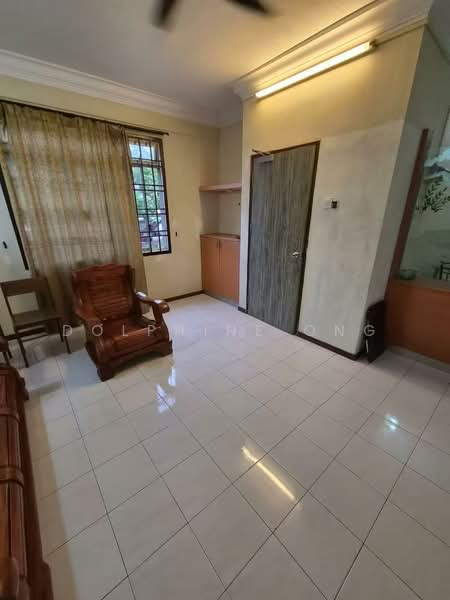 Pangsapuri untuk Disewa di Sri Awana Townhouse - Dolphine Ong - Living Room - PropertyGuru.com.my
