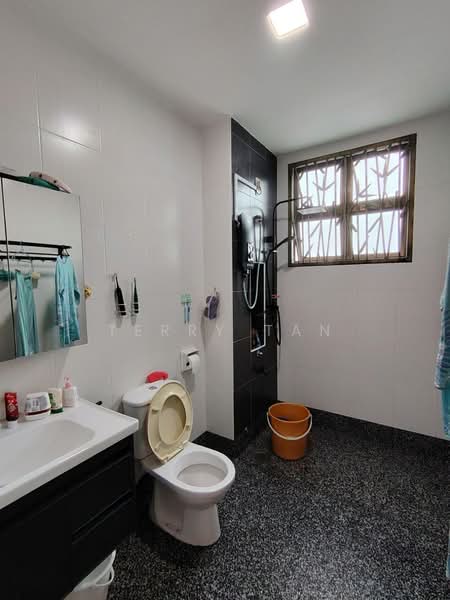 2-storey Terraced House for Sale in Setia Tropika (Johor Bahru) - Terry Tan - Bathroom - PropertyGuru.com.my