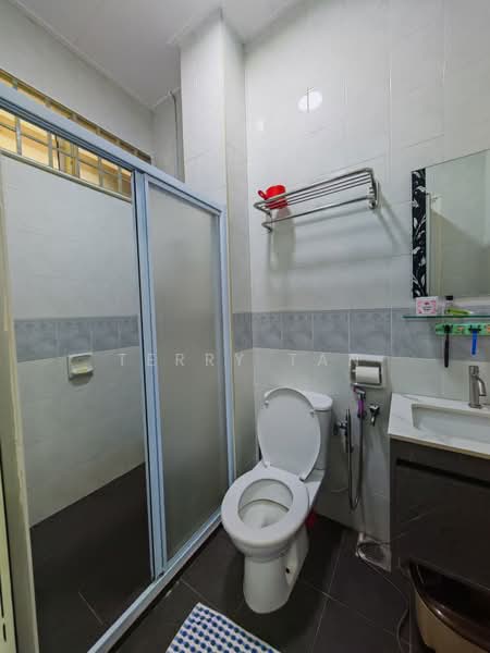 Rumah Teres 1 Tingkat untuk Dijual di Permas Jaya (Johor Bahru) - Terry Tan - Bathroom - PropertyGuru.com.my