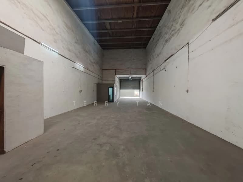 Terrace Factory for Sale in Taman Industri Jaya (Skudai) - Terry Tan - Interior - PropertyGuru.com.my