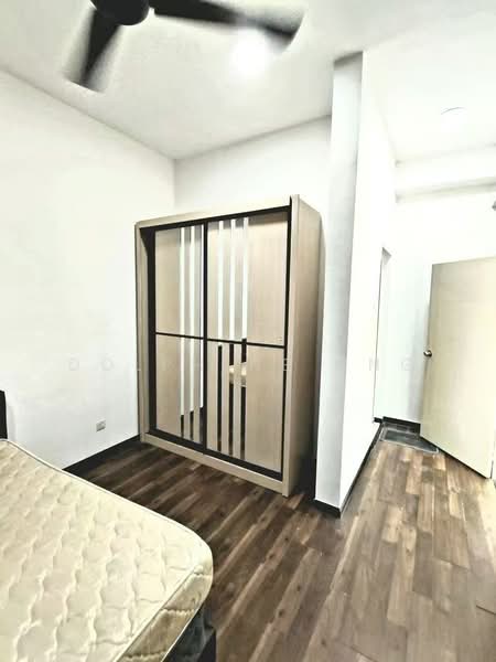 Servis Apartment untuk Disewa di D'carlton (Residensi Seri Mega) - Dolphine Ong - Bedroom - PropertyGuru.com.my