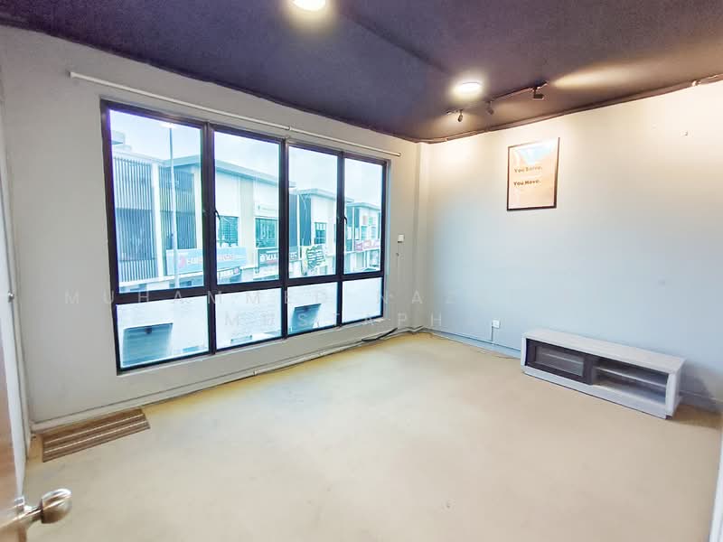Pejabat untuk Dijual di Cyberjaya (Selangor) - Muhammed Nazri bin Mustapha - Living Room - PropertyGuru.com.my