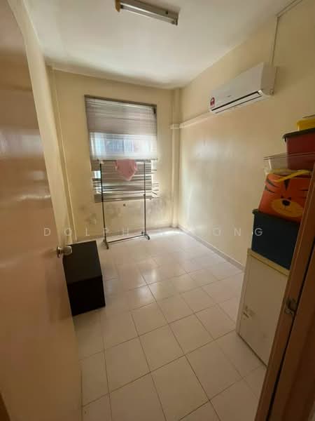 Rumah Flat untuk Disewa di Taman Daya - Jalan Nibong 14 - Dolphine Ong - Interior - PropertyGuru.com.my