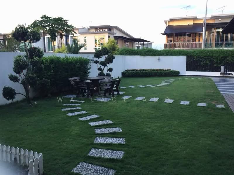 Rumah Kluster untuk Dijual di Taman Mount Austin (Tebrau) - Wallace Ang - Garden - PropertyGuru.com.my